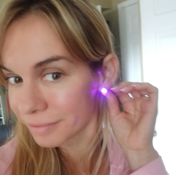 Jewelry - Lavender Light Up Studs!